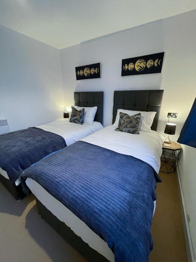 Station Side Penthouse Apartment Wolverhampton Exterior photo
